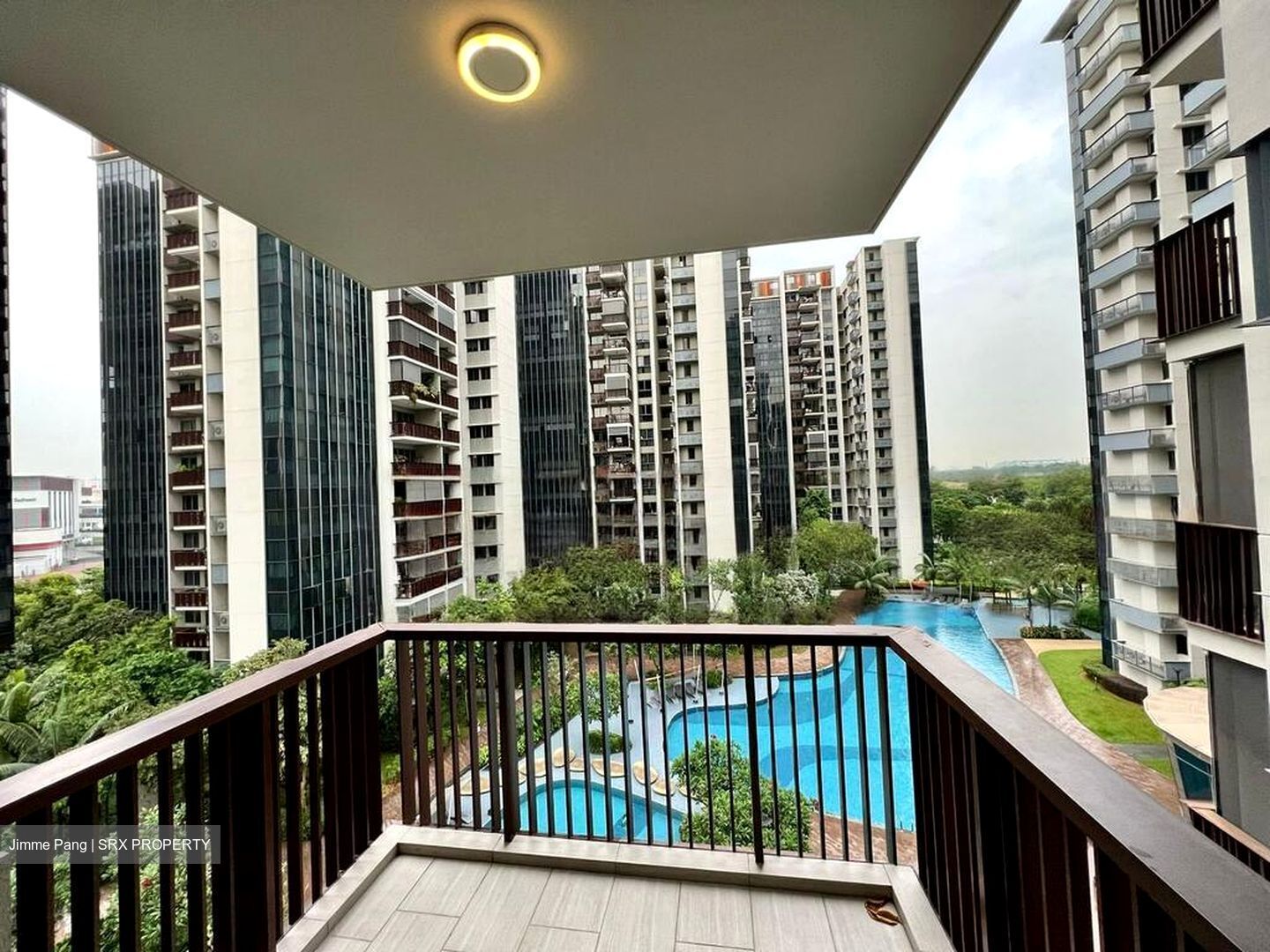 Lakeville (D22), Condominium #592537581